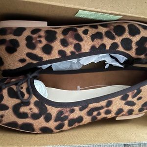 Size 7.5 NEW Loft ballet flats